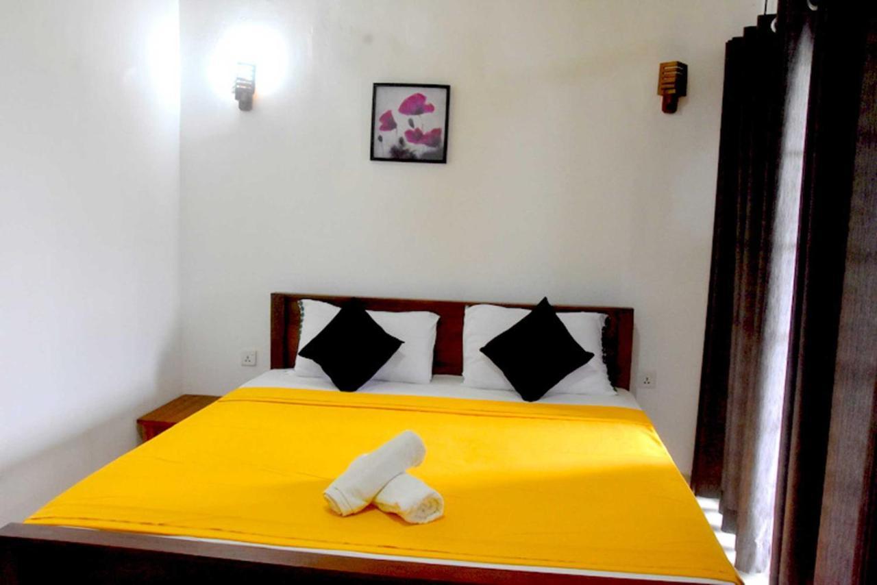 Hotel H2O Gampola Exterior foto